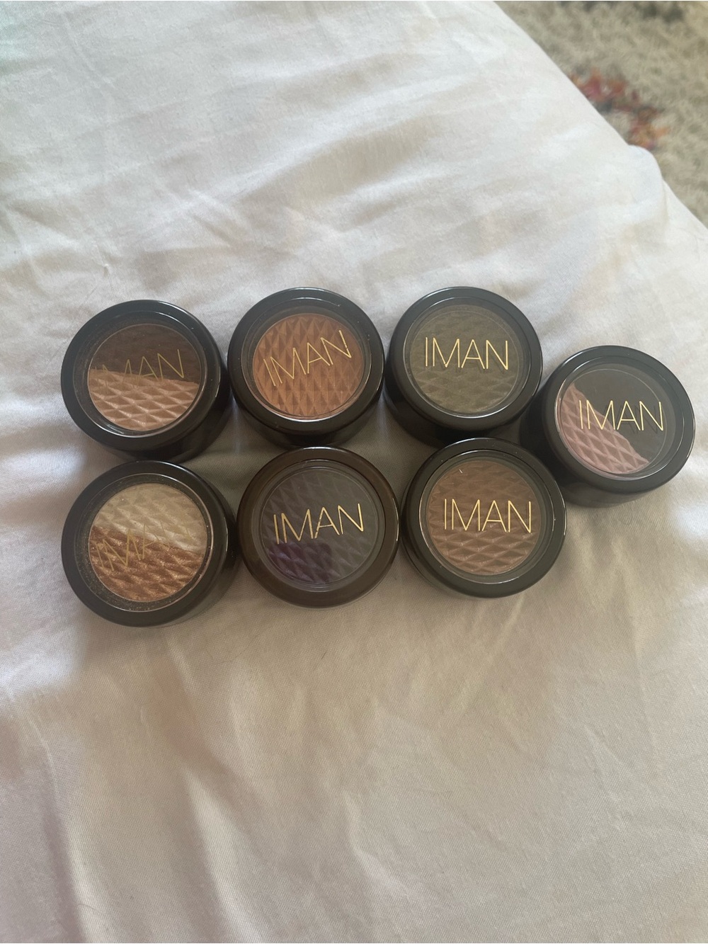 IMAN 7 Single Eyeshadow Set